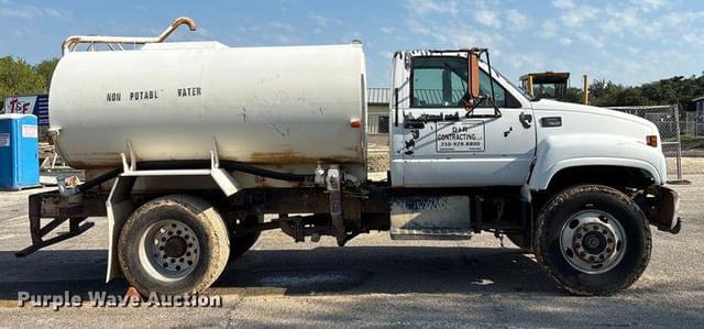 Image of GMC 7500 equipment image 3