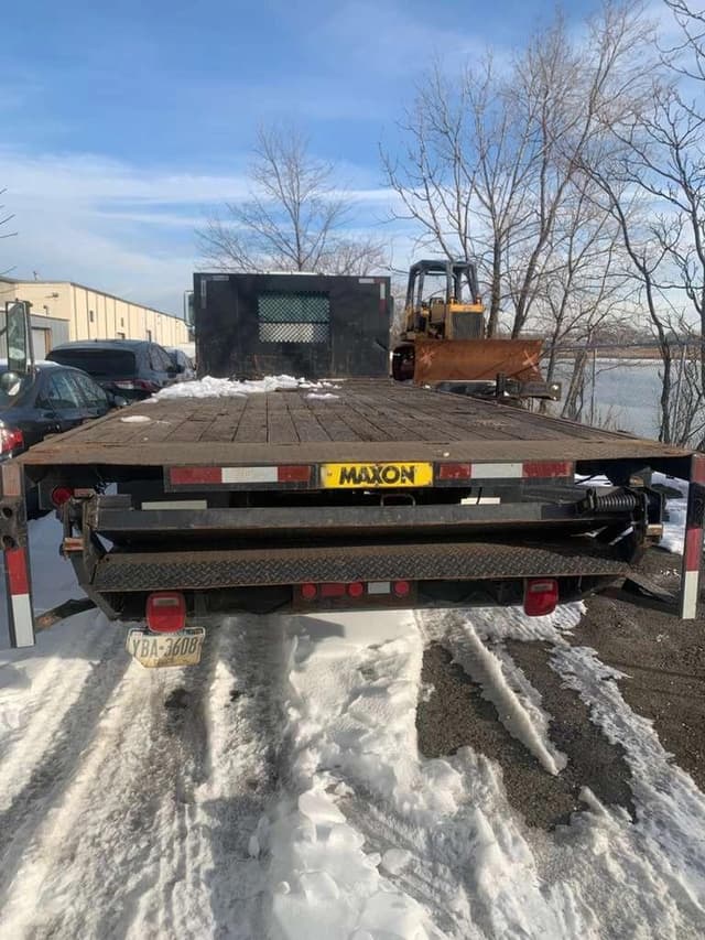 Image of GMC C6500 equipment image 3