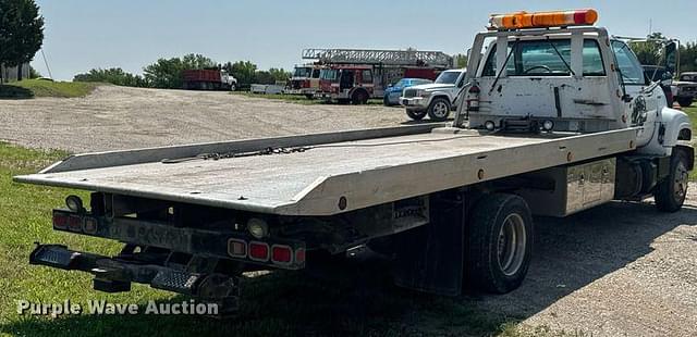 Image of GMC C6500 equipment image 4