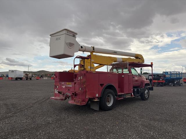 Image of GMC C7500 equipment image 4