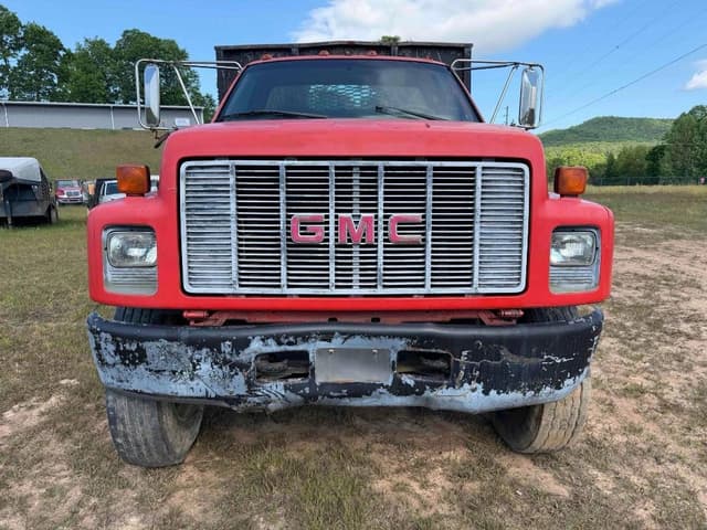 Image of GMC C7500 equipment image 1