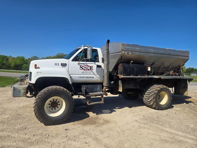 Image of GMC C7500 equipment image 3