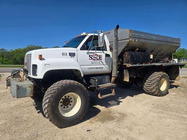 Image of GMC C7500 equipment image 2