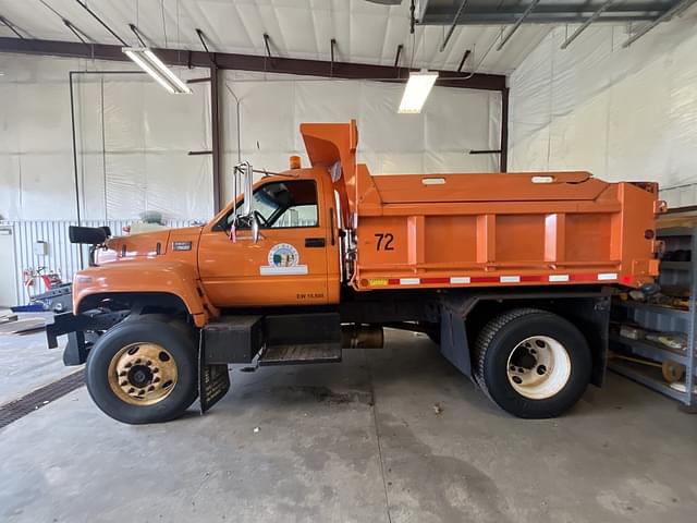 Image of GMC C7500 equipment image 1
