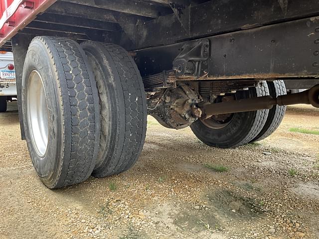 Image of GMC 6500 equipment image 4