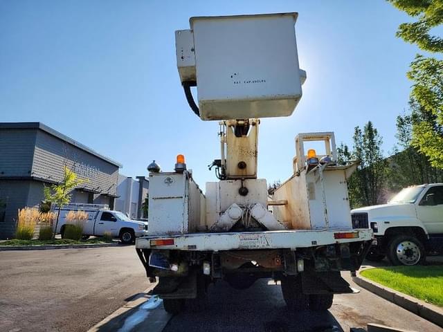 Image of GMC C6500 equipment image 3