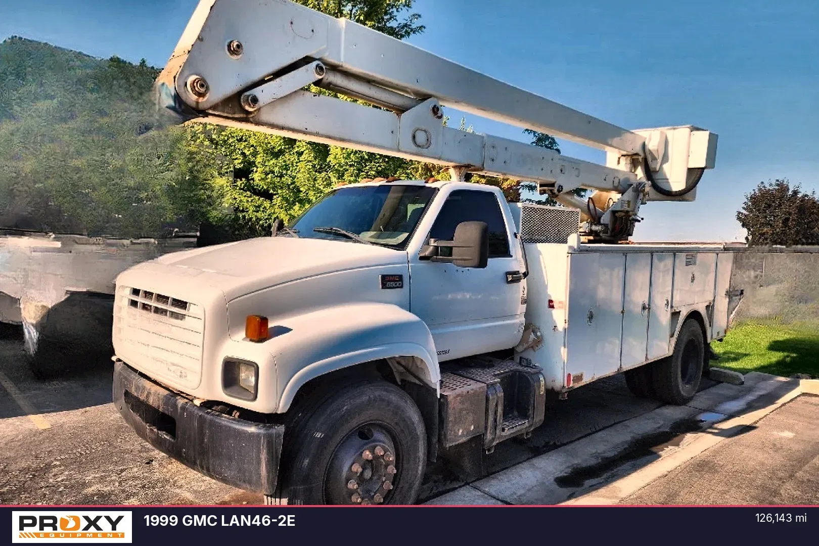 1999 GMC C6500 Equipment Image0