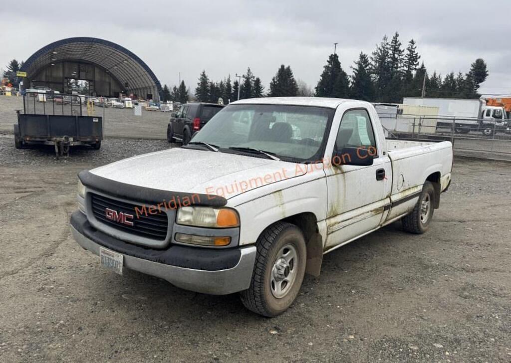 Image of GMC Sierra 1500 Primary image