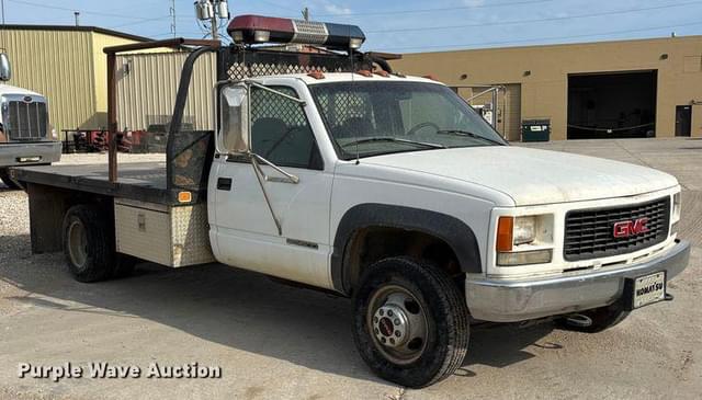 Image of GMC 3500 equipment image 2
