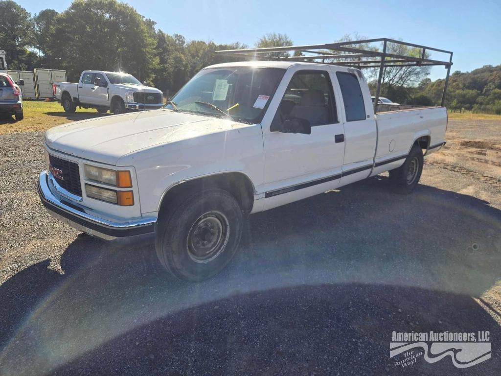 Image of GMC Sierra Primary image