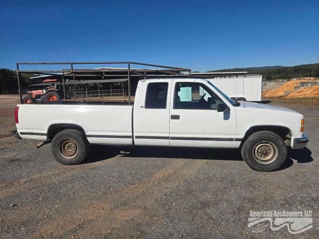 Image of GMC Sierra equipment image 4