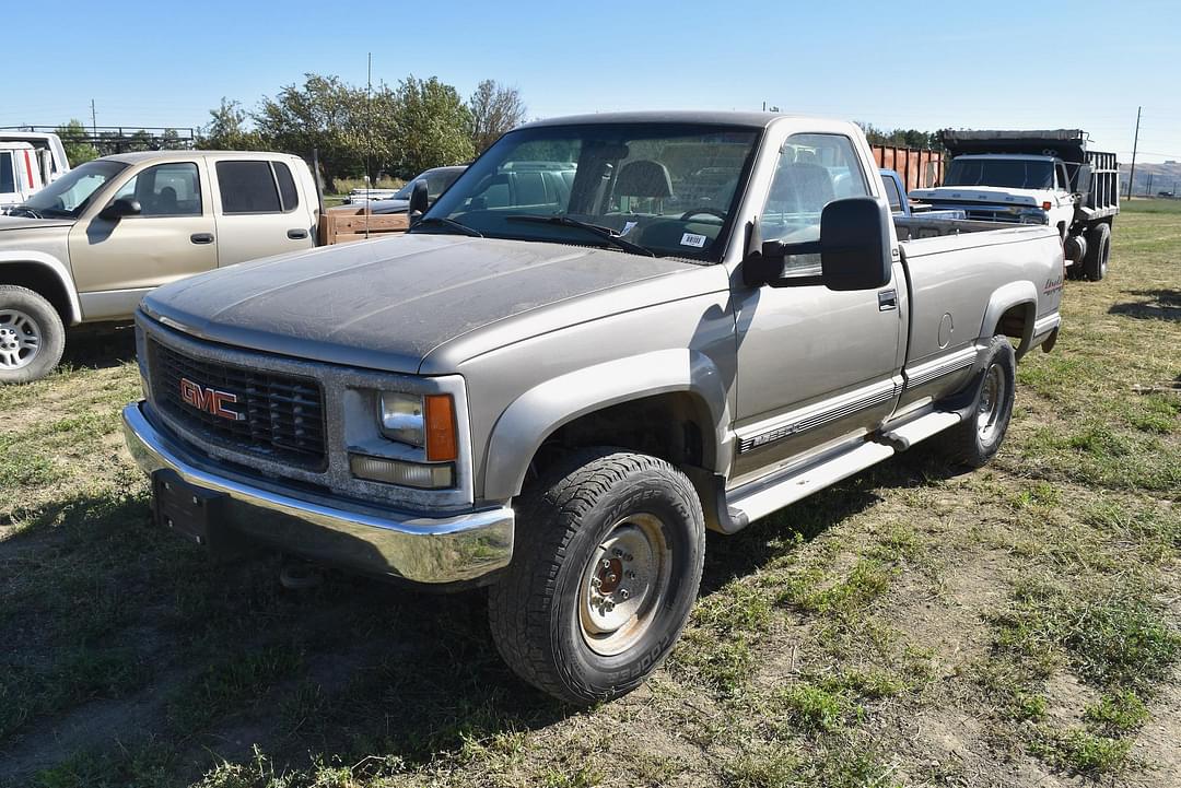 Image of GMC 2500 Primary image