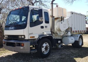 1999 GMC T7500 Image