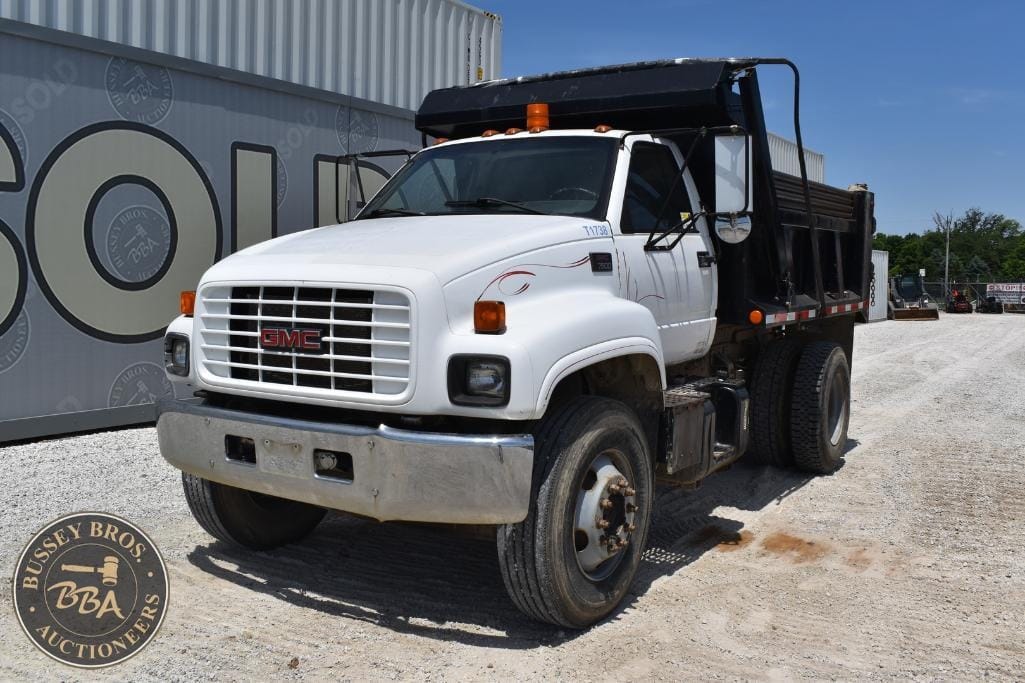 1999 GMC Topkick C7500 Equipment Image0