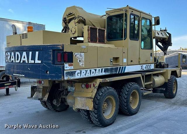 Image of Gradall XL4100 equipment image 4