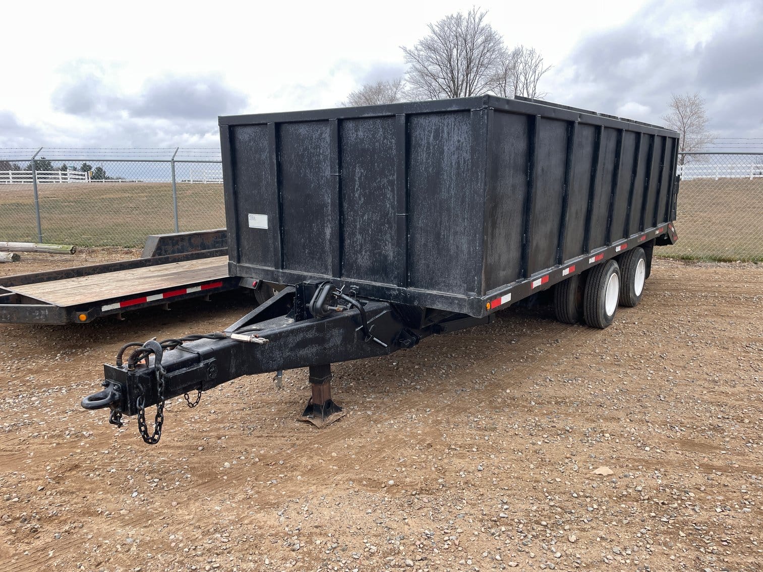 1999 Hauline LD-36PA Equipment Image0