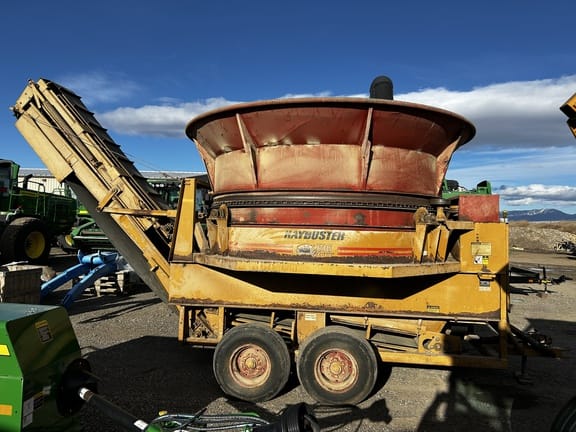 1999 Haybuster H-1100 Equipment Image0