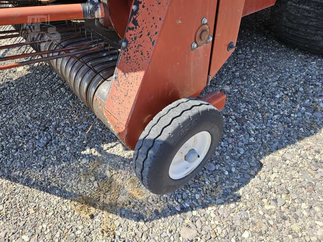 Image of Hesston 4790 equipment image 4