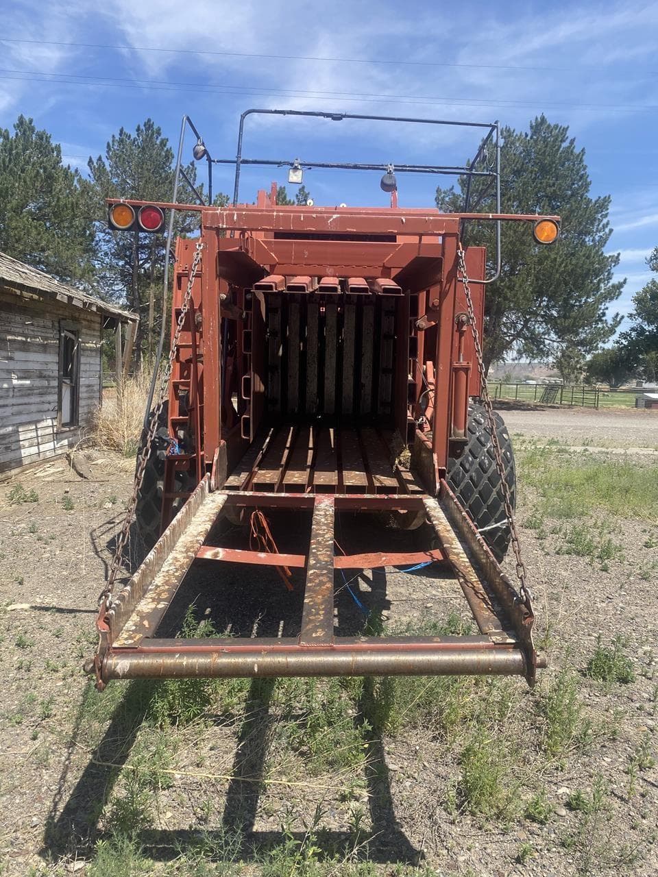 Image of Hesston 4900 Image 1