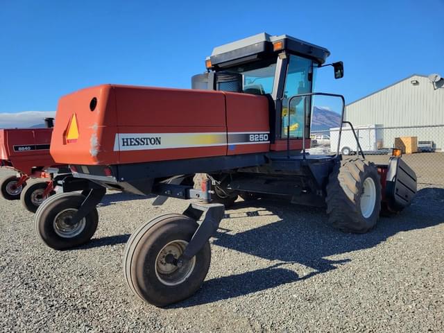 Image of Hesston 8250 equipment image 3