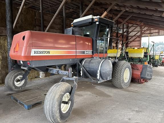 Image of Hesston 8450 equipment image 2