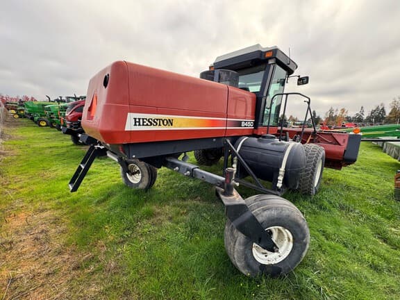 Image of Hesston 8450 equipment image 2