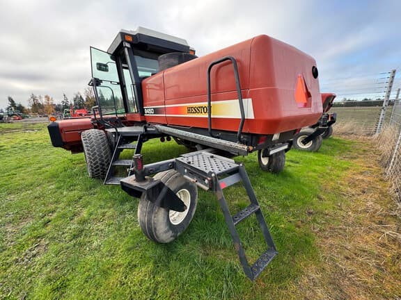 Image of Hesston 8450 equipment image 1