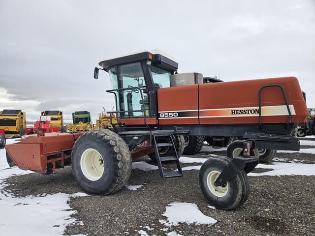Image of Hesston 8550 equipment image 1