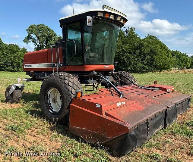 Image of Hesston 8550 equipment image 2