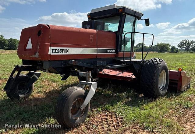 Image of Hesston 8550 equipment image 4