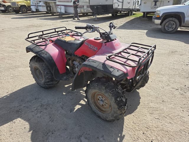 Image of Honda Fourtrax 300 equipment image 1