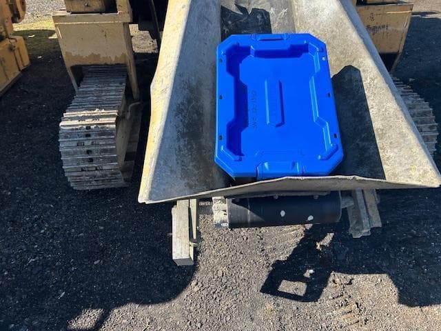 Image of Huron Easi-Pour Compact equipment image 4