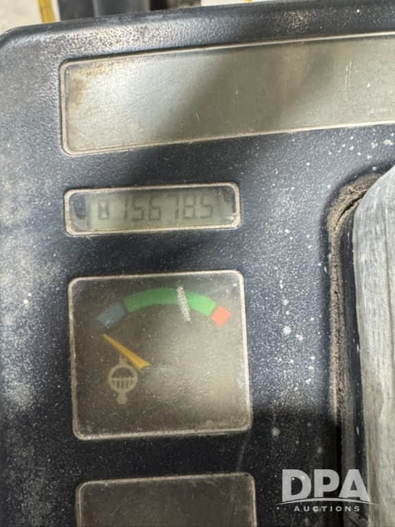 Image of Hyster S50XM equipment image 4