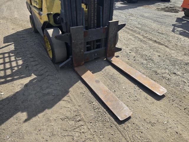 Image of Hyster S80XL equipment image 3