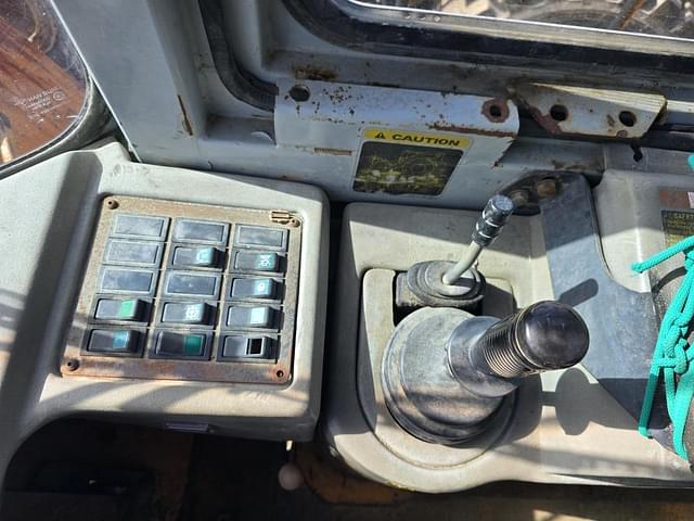 Image of Hyundai HL770 equipment image 4