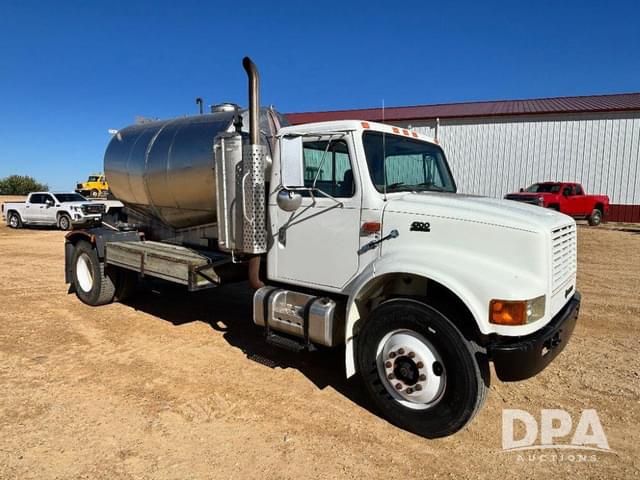 Image of International 4700 equipment image 1