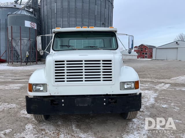 Image of International 4700 equipment image 1