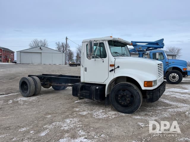 Image of International 4700 equipment image 3