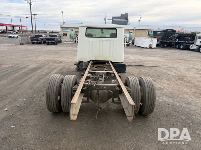 Image of International 4700 equipment image 1