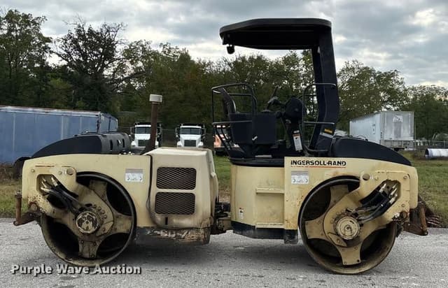 Image of Ingersoll Rand DD70 equipment image 3