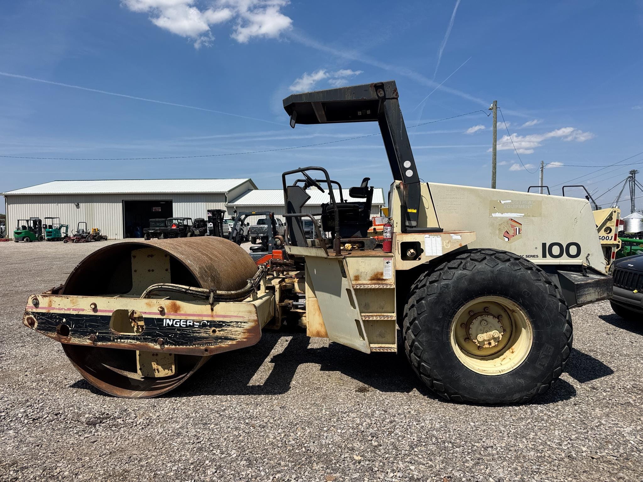 1999 Ingersoll Rand SD100D Equipment Image0