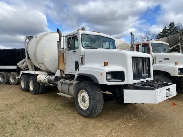 Image of International 1654 equipment image 3