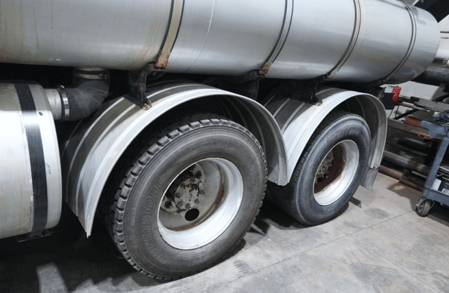 Image of International 2554 equipment image 4