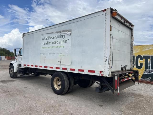 Image of International 4700 equipment image 1