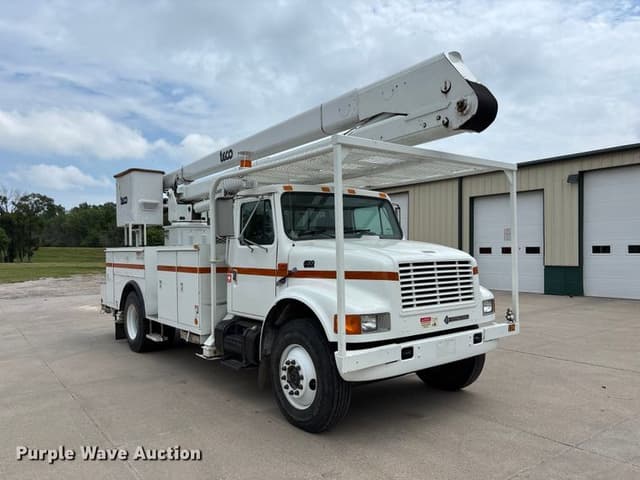 Image of International T444E equipment image 2