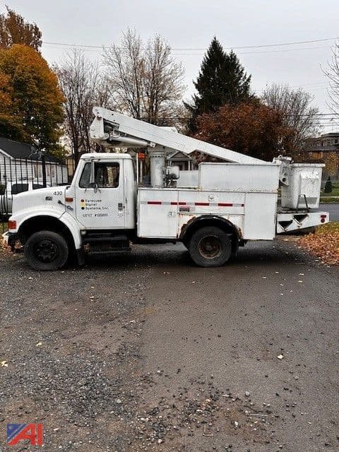 Image of International 4700 equipment image 1