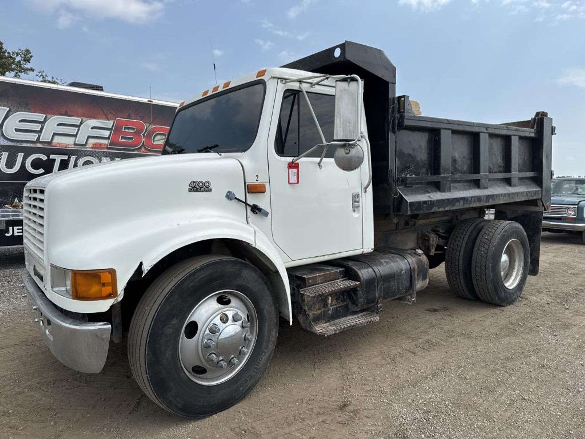 1999 International 4700 Equipment Image0