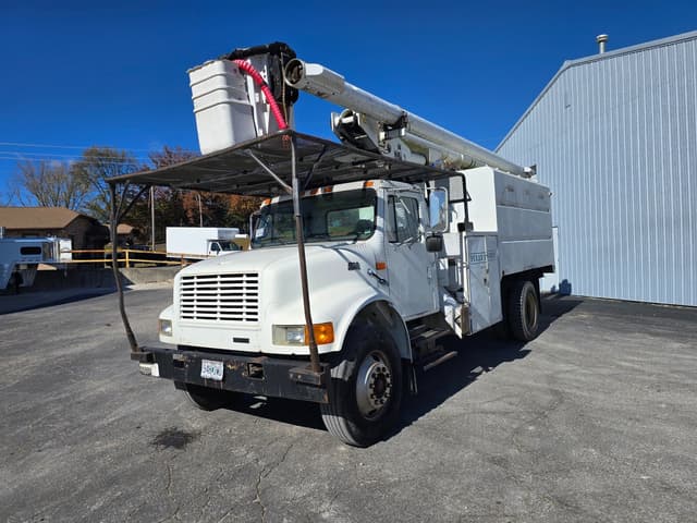 Image of International 4700 equipment image 1