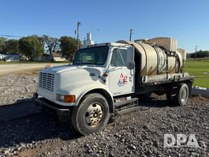 1999 International 4700 Image