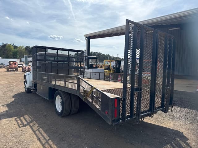 Image of International 4700LP equipment image 4